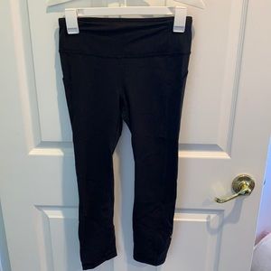 Lululemon leggings size 4